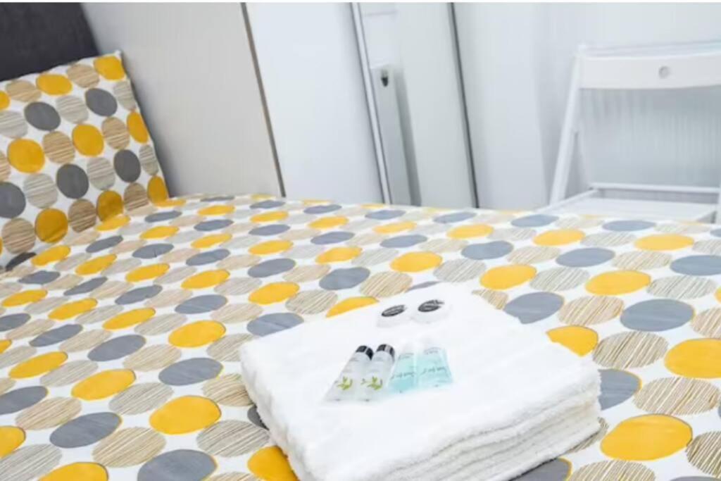 Great Location Service And Stay Double Ensuite Room With Shared Kitchen- 5Mins Walk From Tufnell Park Лондон Экстерьер фото